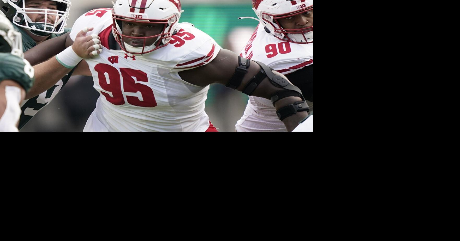 Photos: Keeanu Benton's career with Wisconsin Badgers football