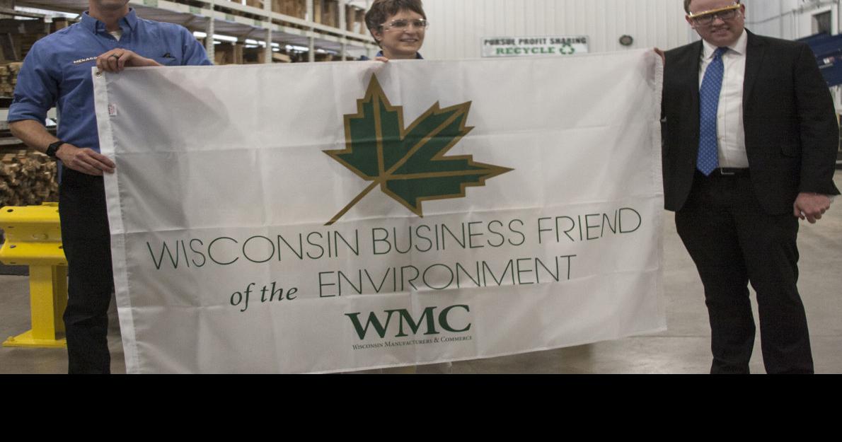 Menards wood recycling plant wins award(01)
