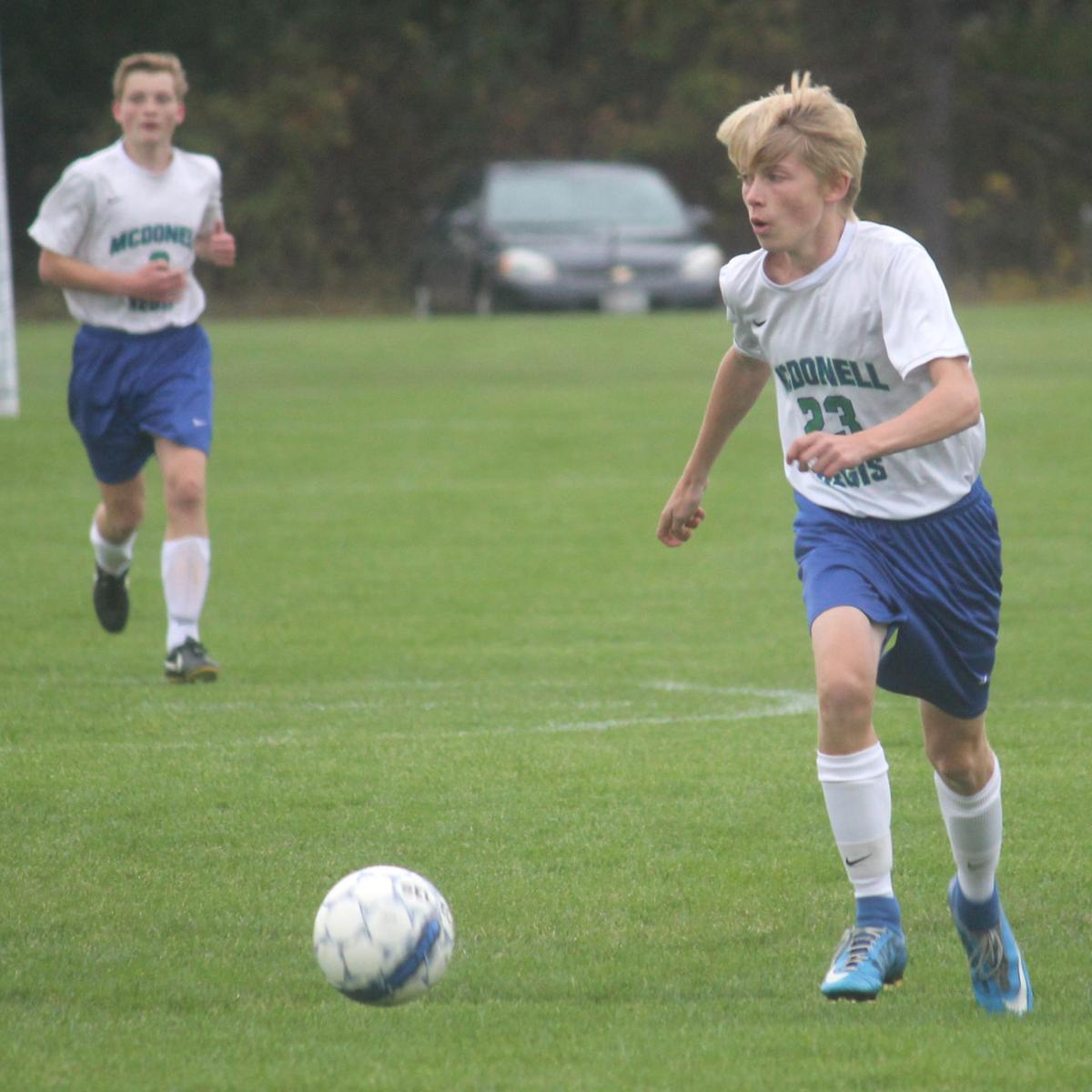 McDonell/Regis vs Black River Falls boys soccer 10-10-17