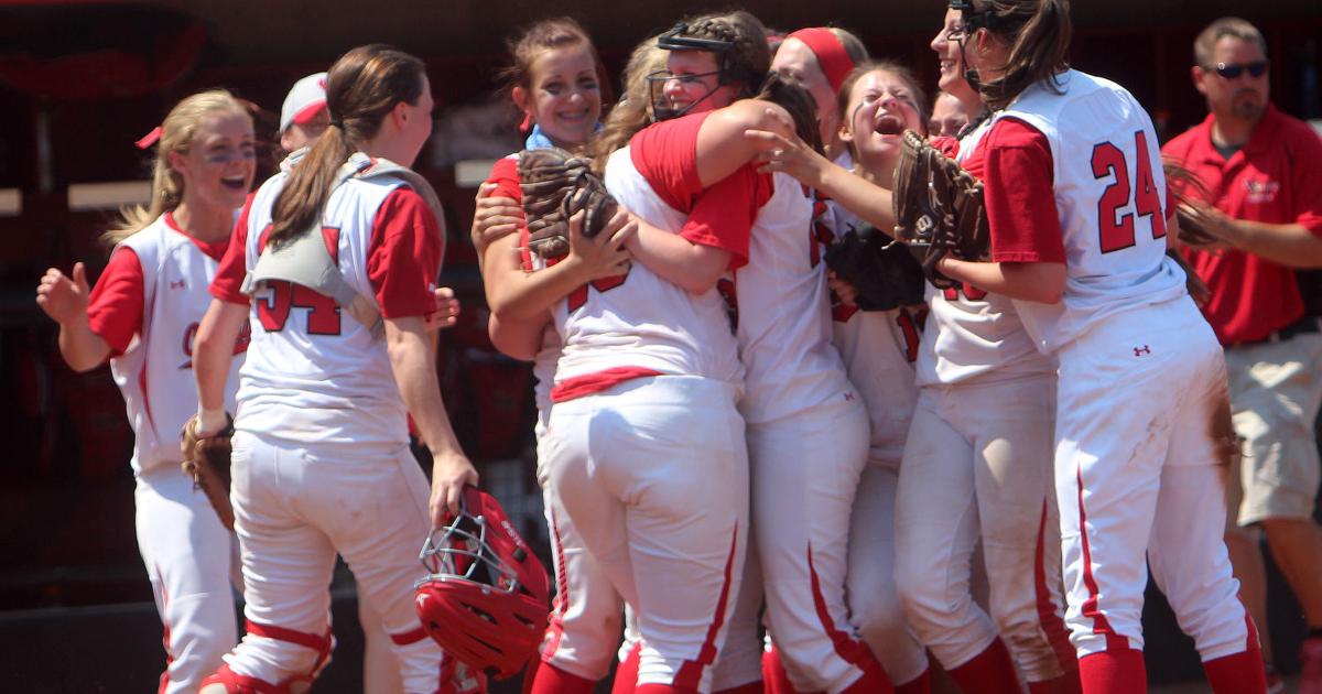 Thorp softball tops Southwestern 9-2 to claim Division 4 state title