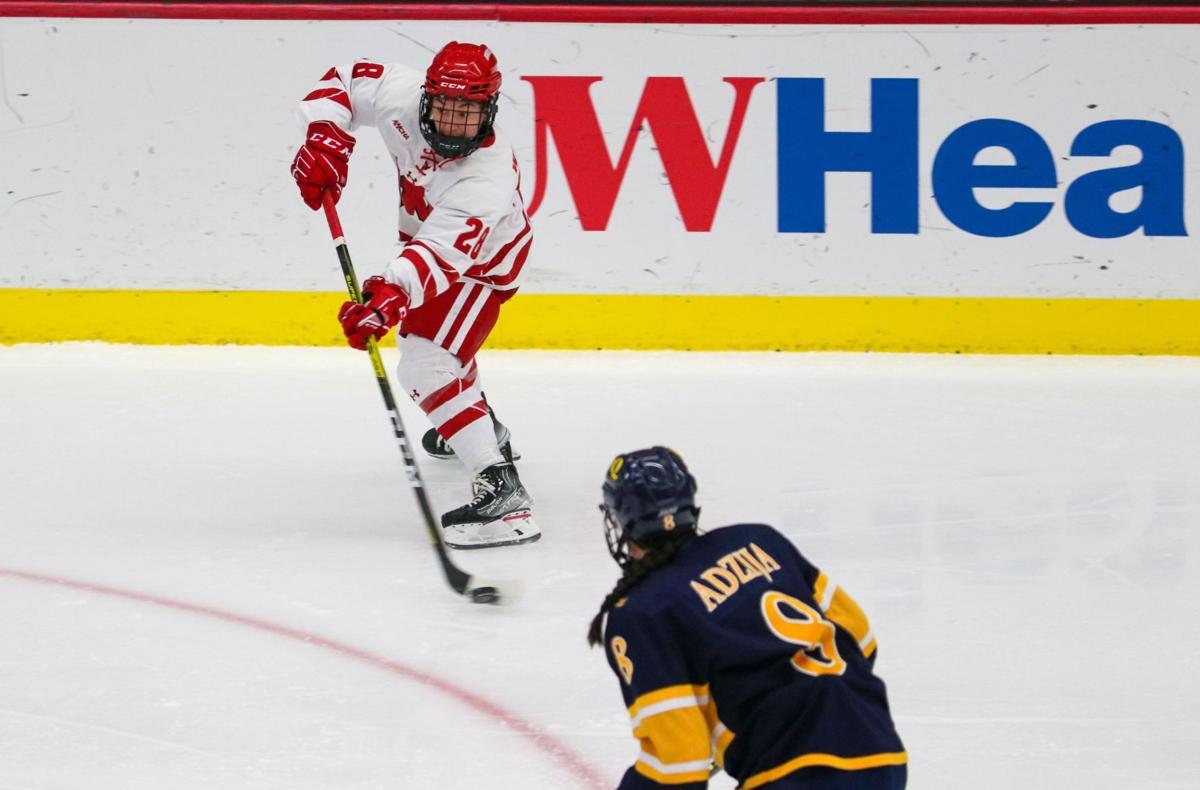 Badger Hockey Schedule 2022 A New Year's Tradition: Wisconsin Atop The First Women's Hockey Rankings Of  2022 | College Hockey | Chippewa.com