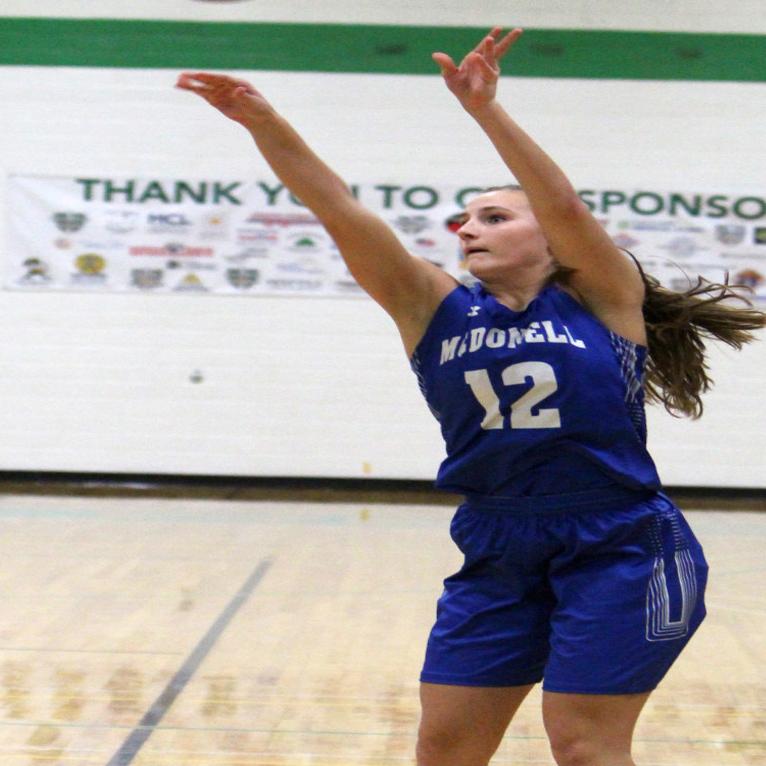 Prep Girls Basketball Notebook Mcdonell S Craker Closing In On