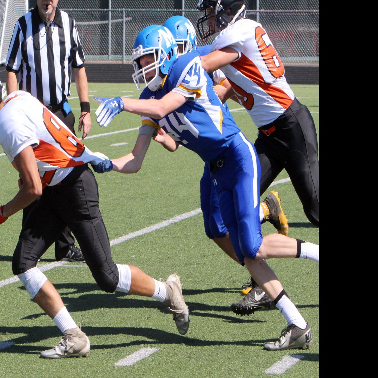 Prep Football Mcdonell Looks To Build Off First Varsity 8 Man