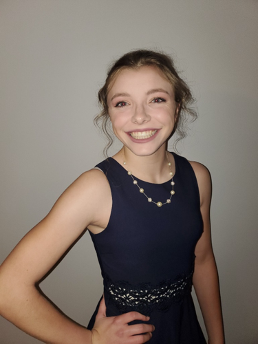 Chi Hi English Student of the Month Evelyn Kelly