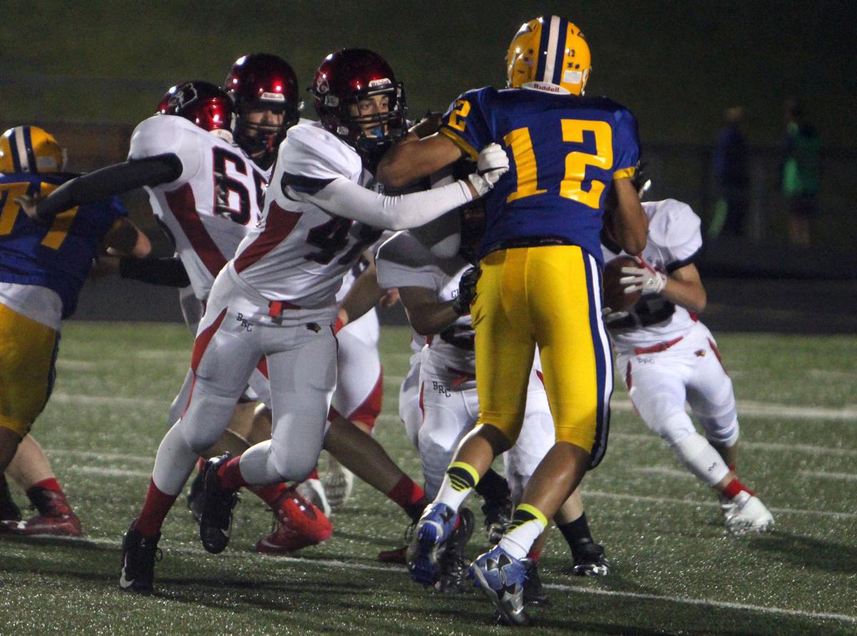 Prep Football Chi Hi Hosts Powerful Potent Eau Claire Memorial