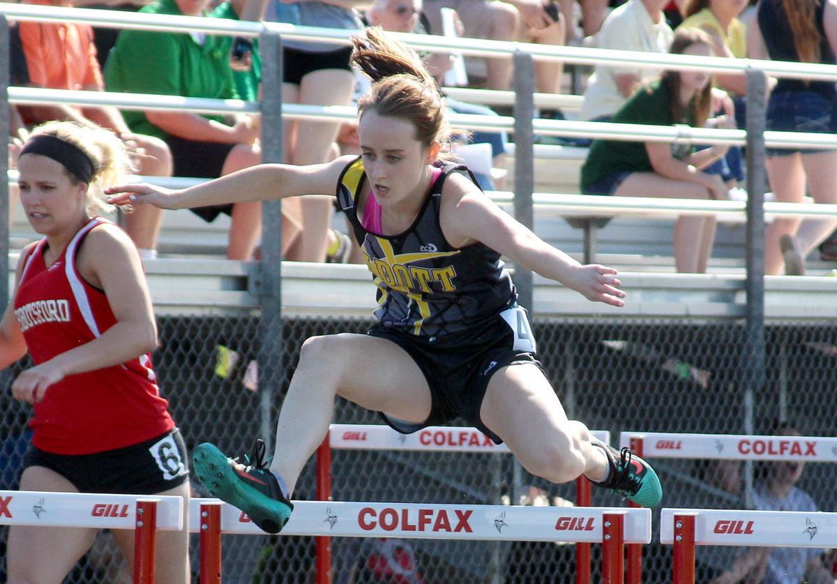 Division 3 Track Sectionals McDonell's Jordan closes strong to 3,200