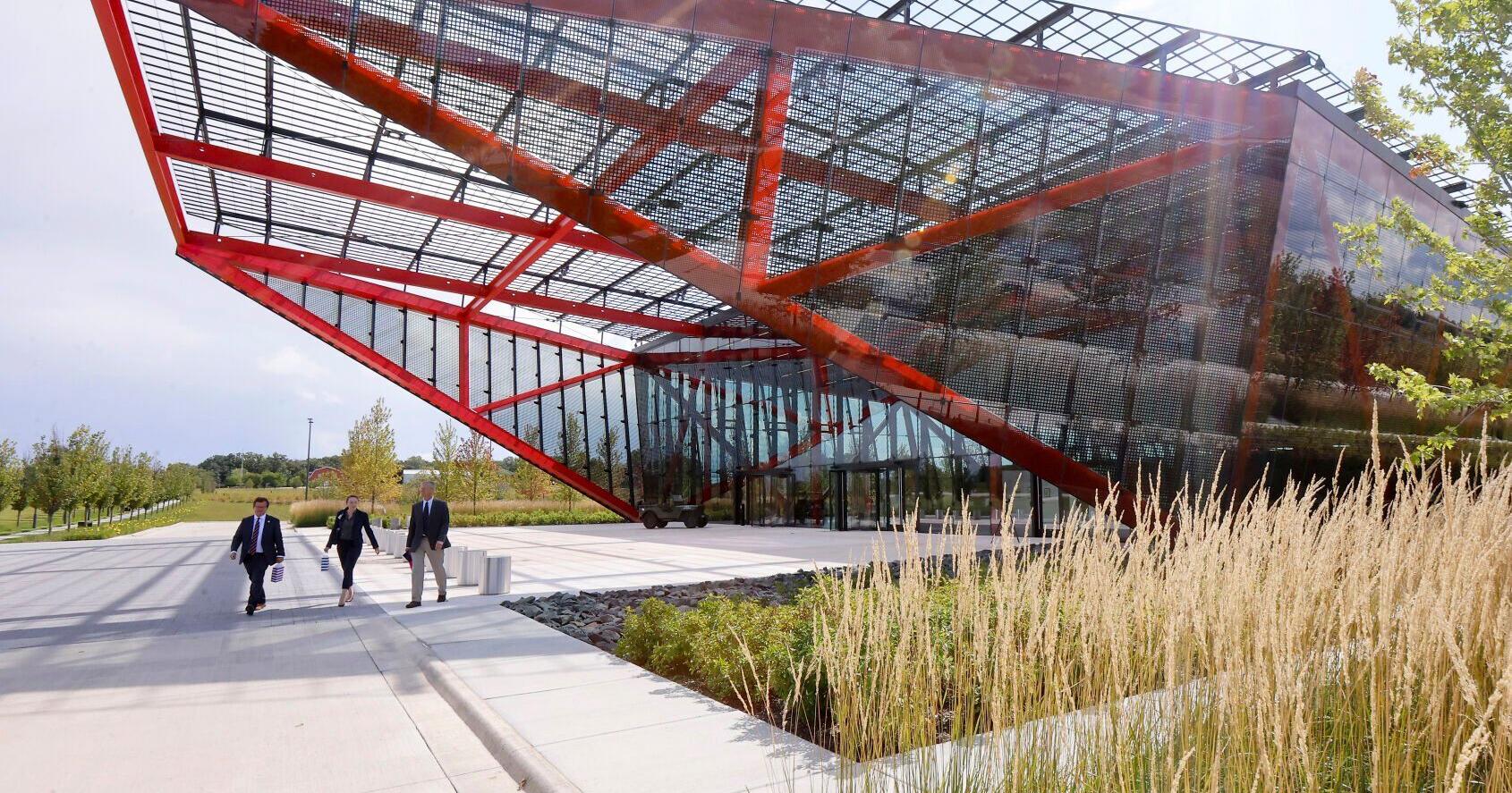 Pritzker Military Archives Center wows in rural Wisconsin - Vimarsana News