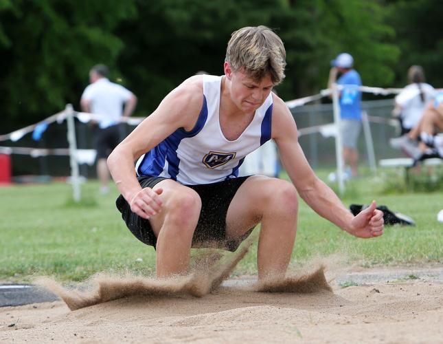 Division 3 track and field regionals at Colfax 5-26-26