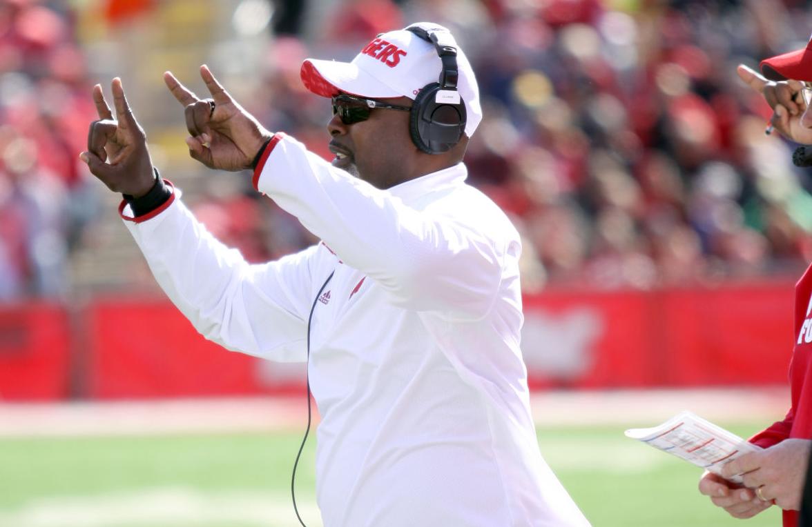 Badgers wide receivers coach Ted Gilmore leaves for Michigan State