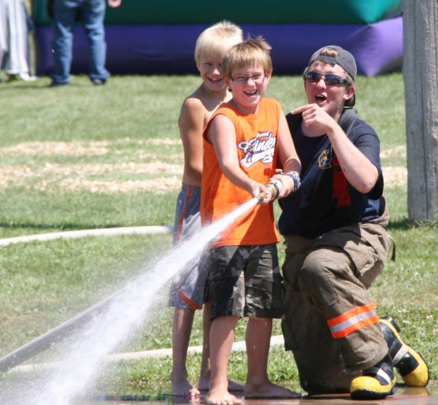 New Auburn kids keep cool with Jamboree Days water fights Local News