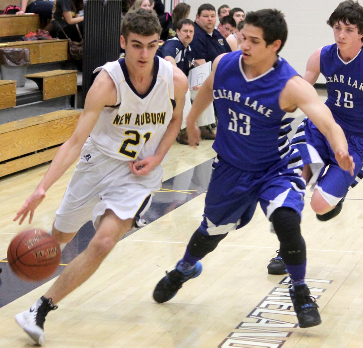 New Auburn Boys Basketball Outlasts Clear Lake In Playoff Opener