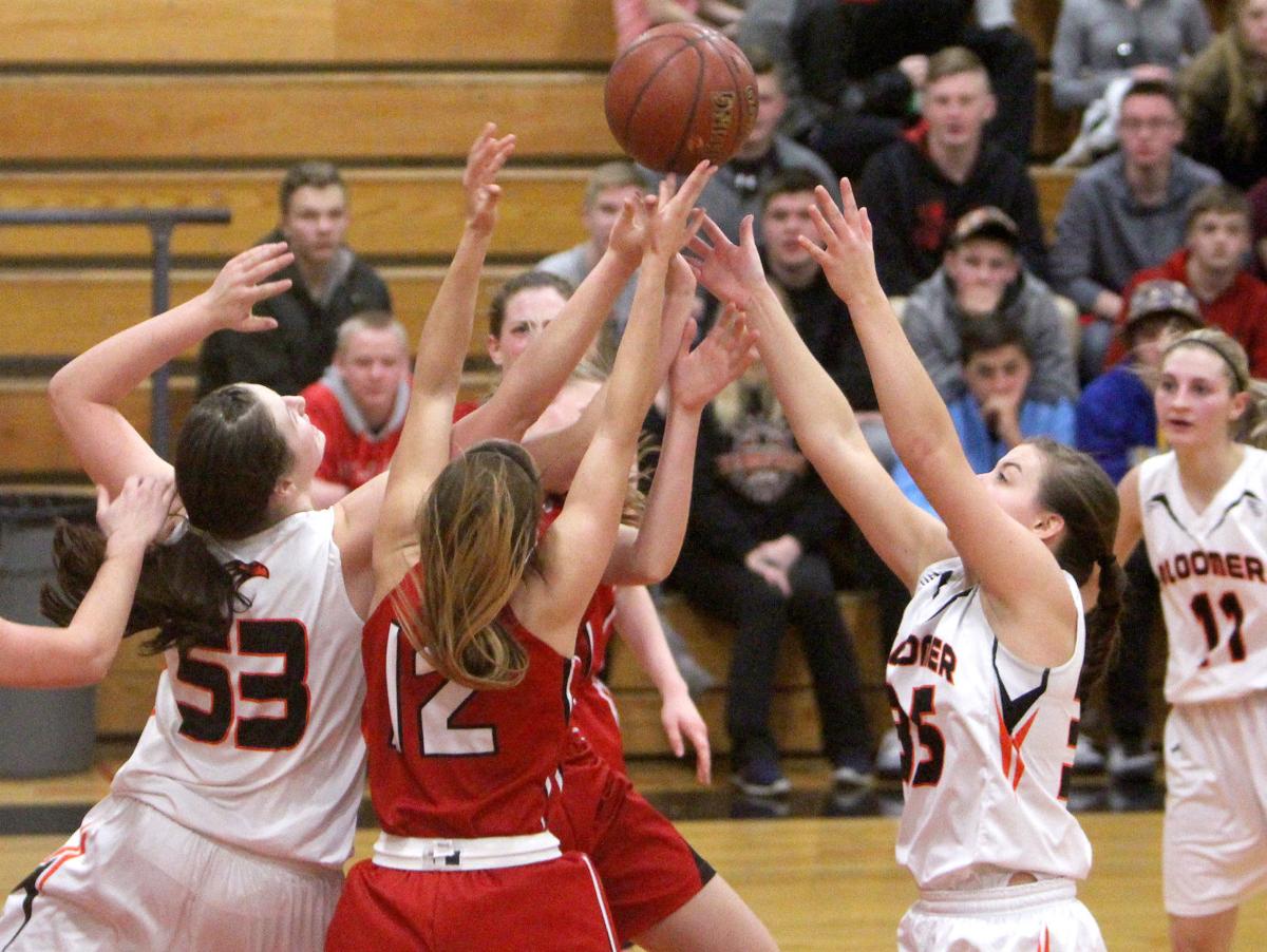 Bloomer girls basketball stays unbeaten with win over Somerset High
