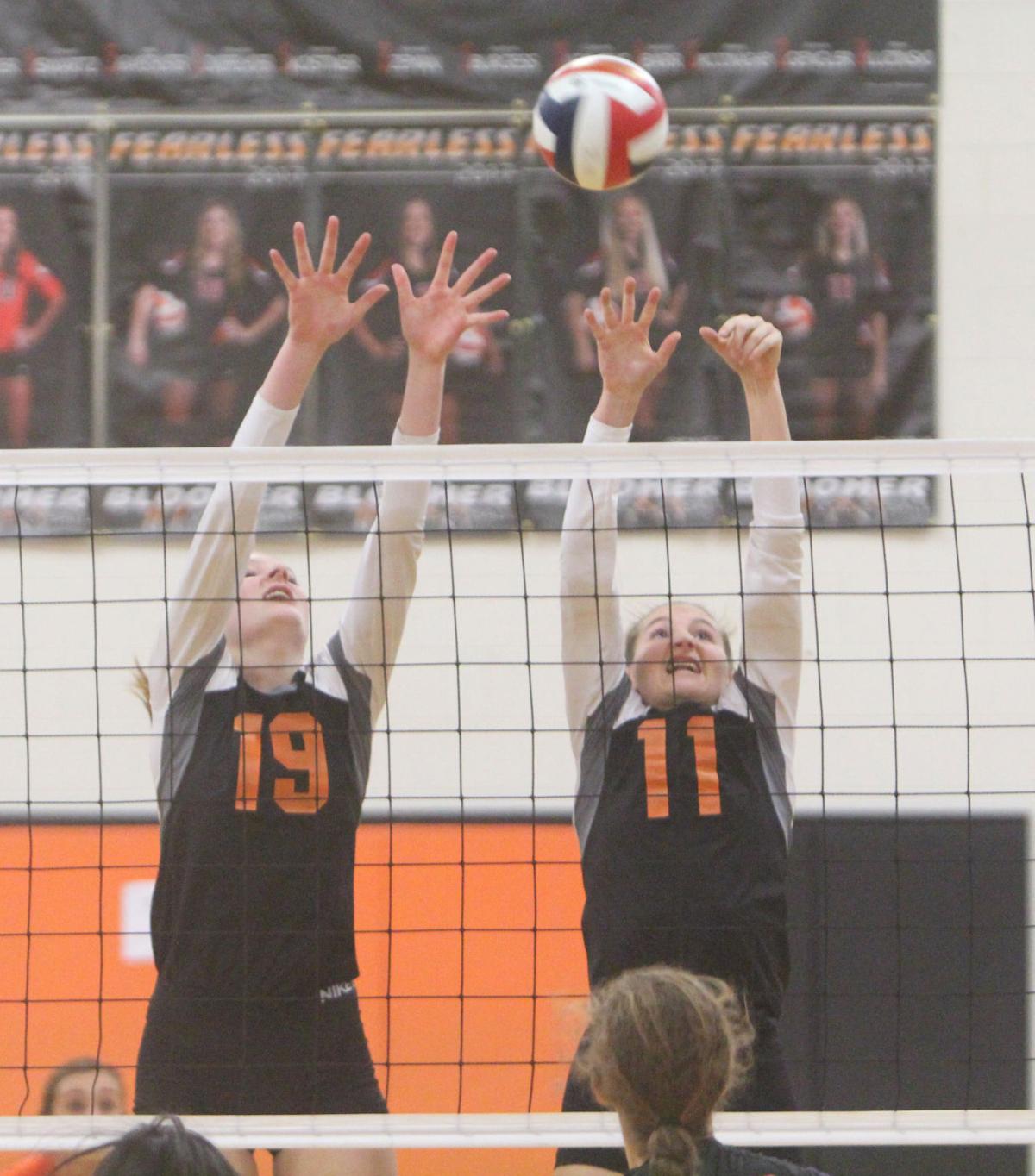 Bloomer volleyball at Heart O' North Conference quad
