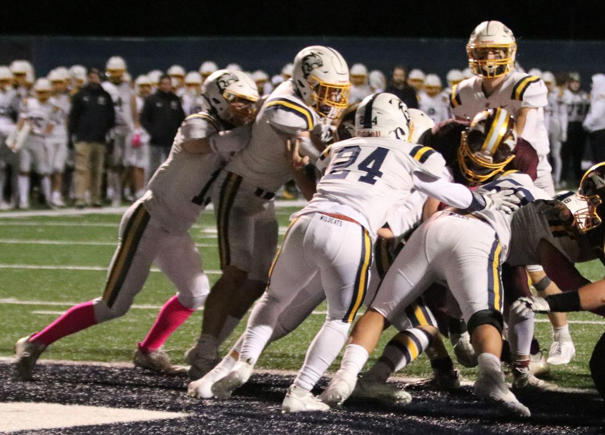 High School Football Menomonie stretches statebest consecutive