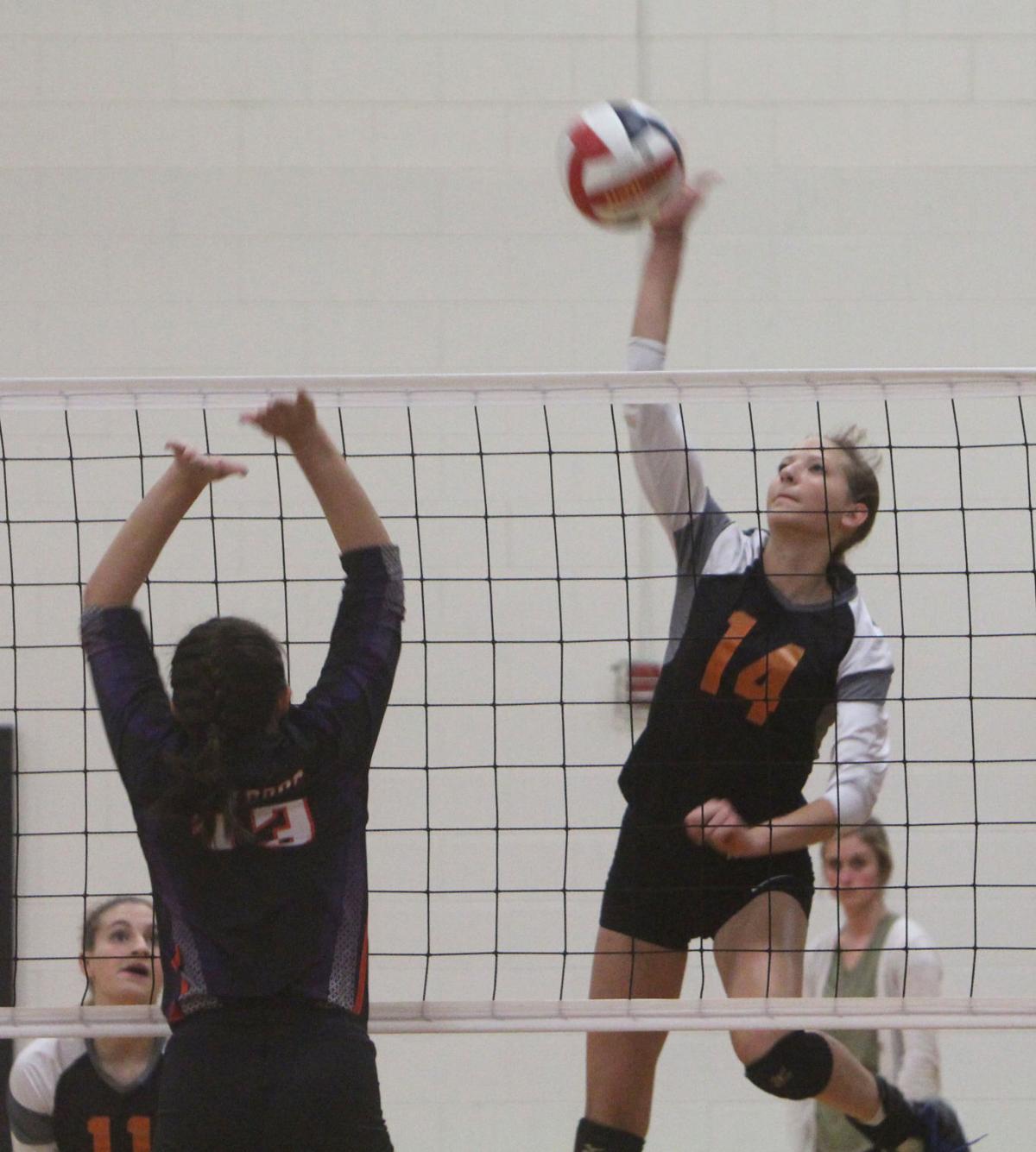 Bloomer volleyball at Heart O' North Conference quad