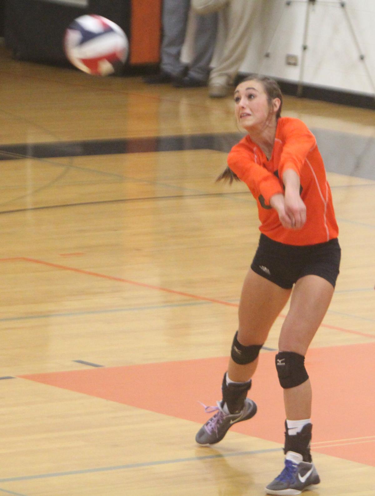Bloomer volleyball at Heart O' North Conference quad