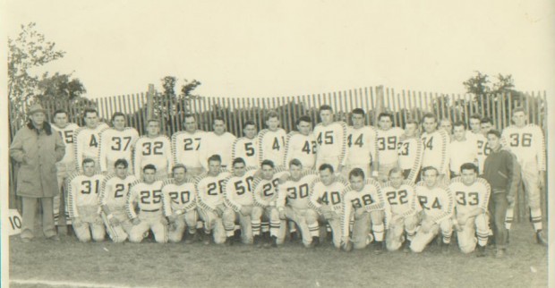 Hutson's career began with the Packers in first barnstorming game