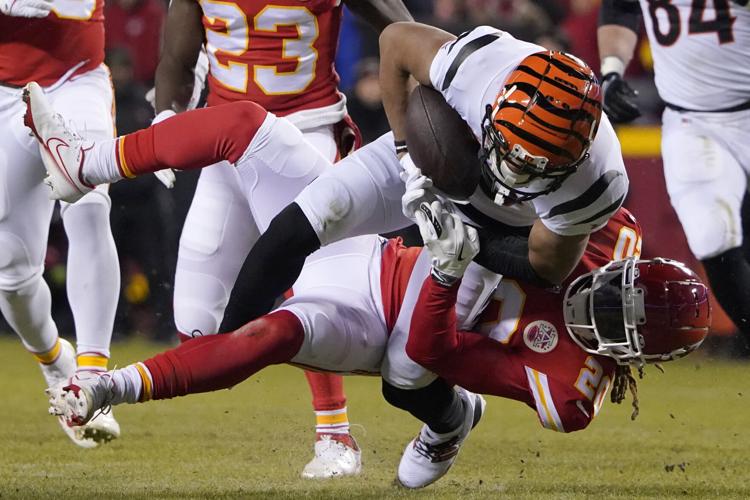 Chiefs top Bengals on last-second kick to win AFC title game