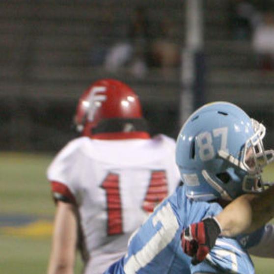Chi Hi Football Puts Away Eau Claire North 42 21 Keeps Playoff