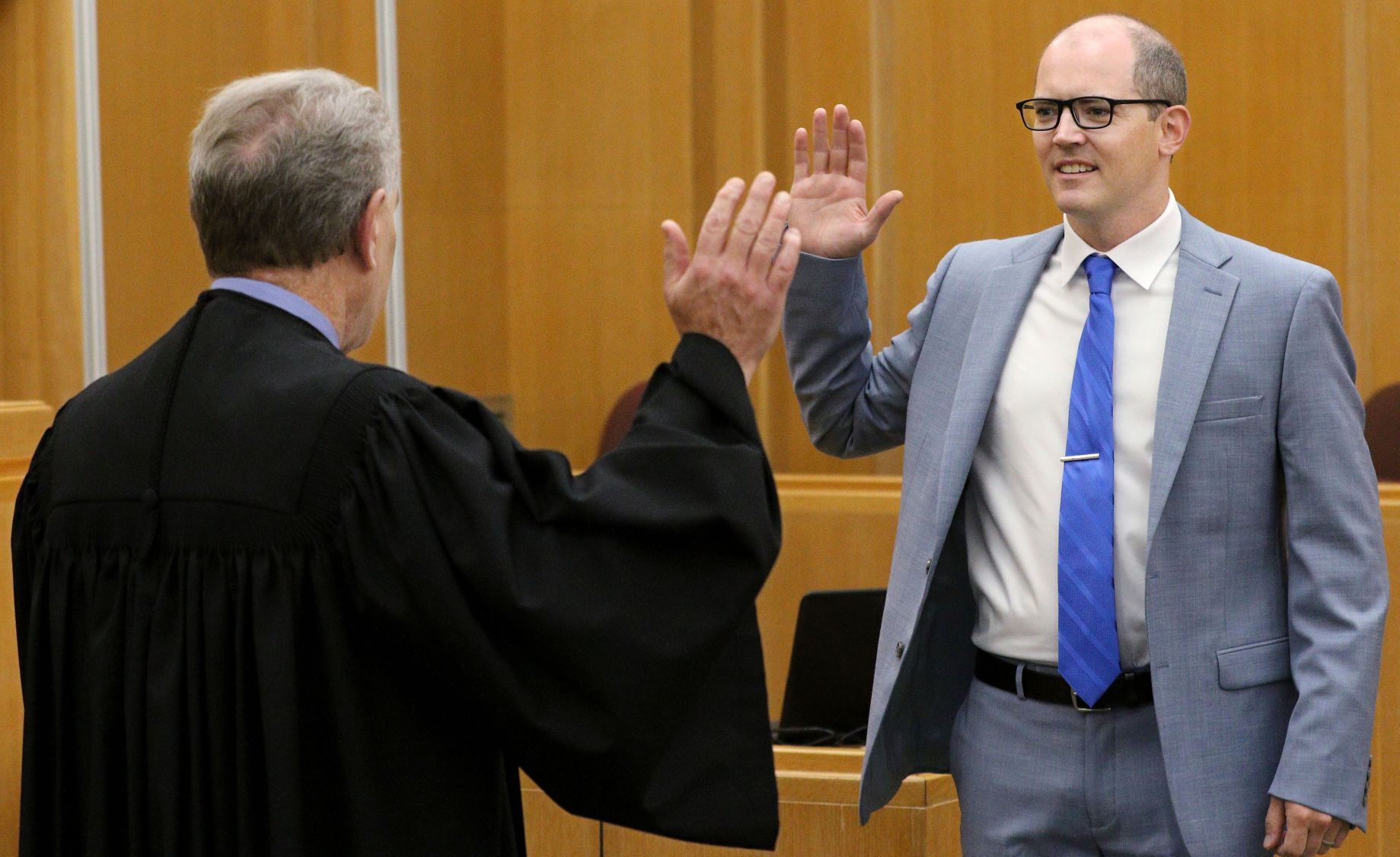 Lane sworn in as Chippewa County judge