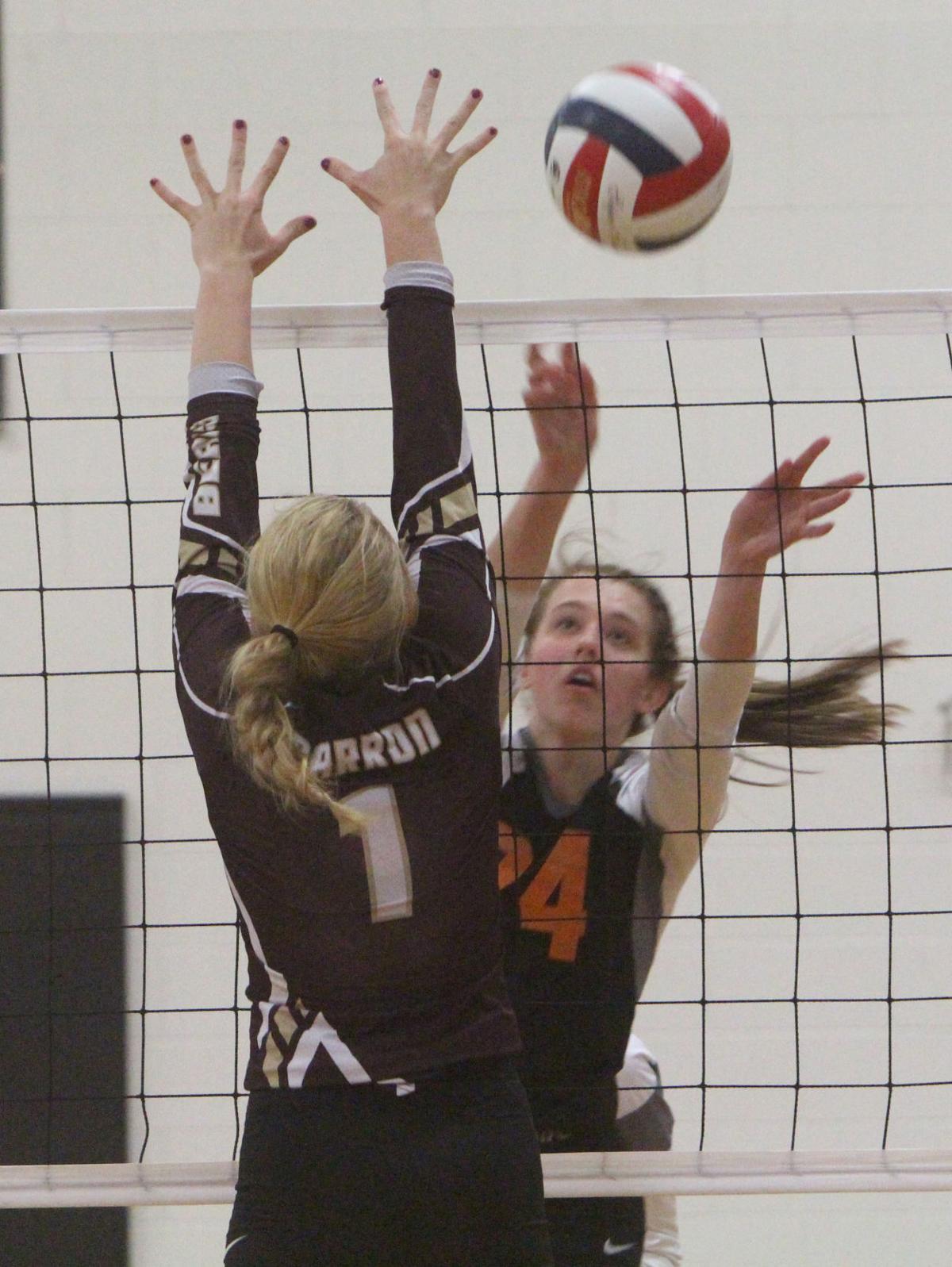 Bloomer volleyball at Heart O' North Conference quad