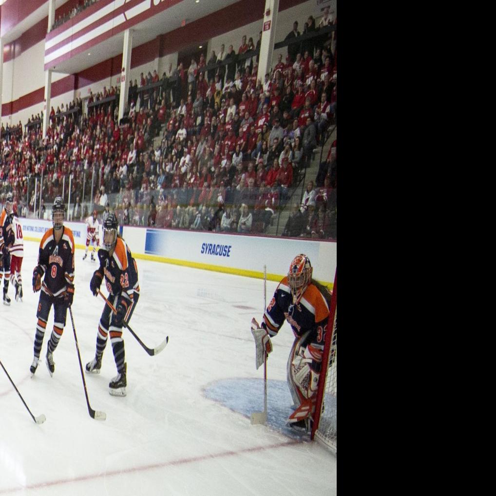 Badgers Men S Hockey Team Will Play Home Games At Labahn Arena In 2020 21 Season College Hockey Chippewa Com