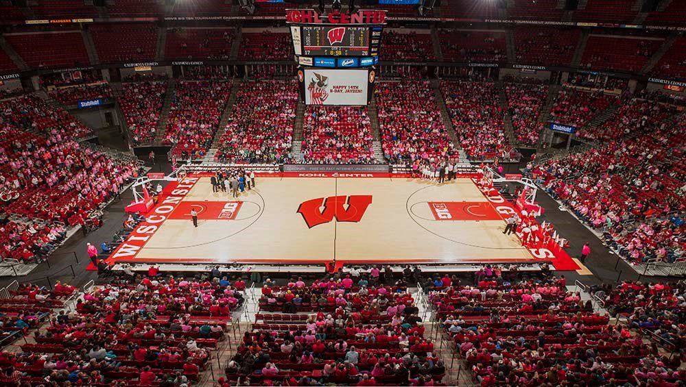 Women�s basketball to play exhibition with Badgers at Kohl