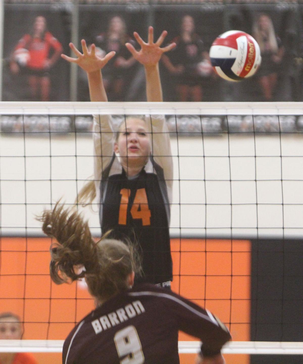 Bloomer volleyball at Heart O' North Conference quad