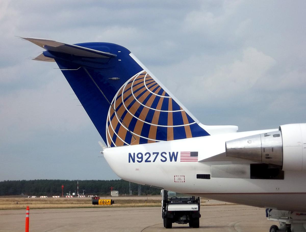 airlines that fly to lafayette la