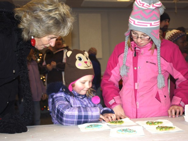 Families Gather To Enjoy Walk Through The Park Local