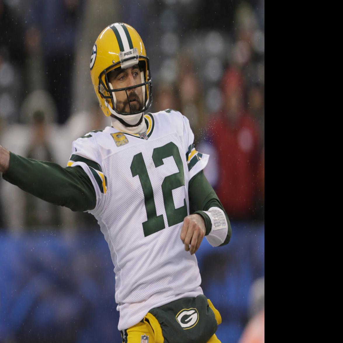 Aaron Rodgers Believes He Must Get Hot For Packers To Contend For A Title But What Does That Mean Professional Football Chippewa Com