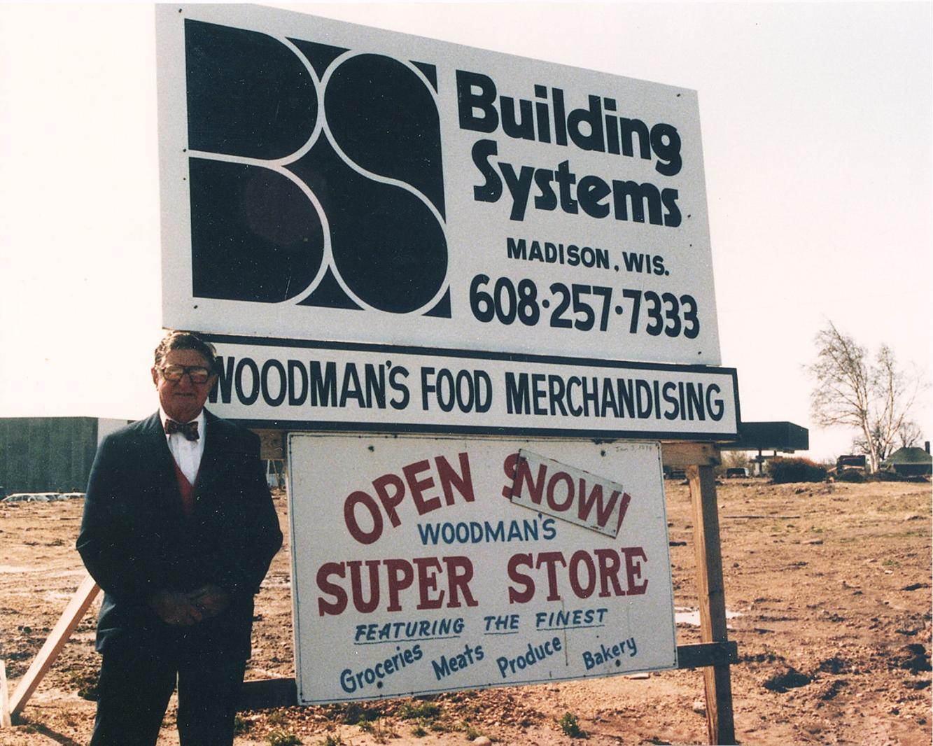 Woodman's at 100 Janesville grocer focuses on methodical growth, low