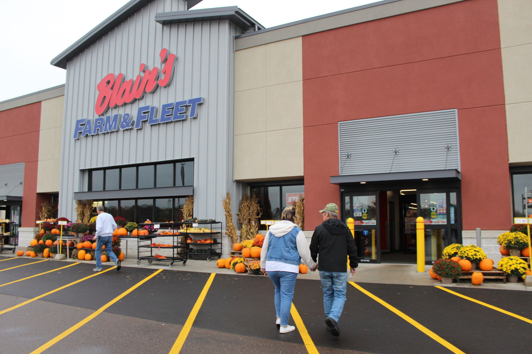 Blain s Farm Fleet reopens in Chippewa Falls