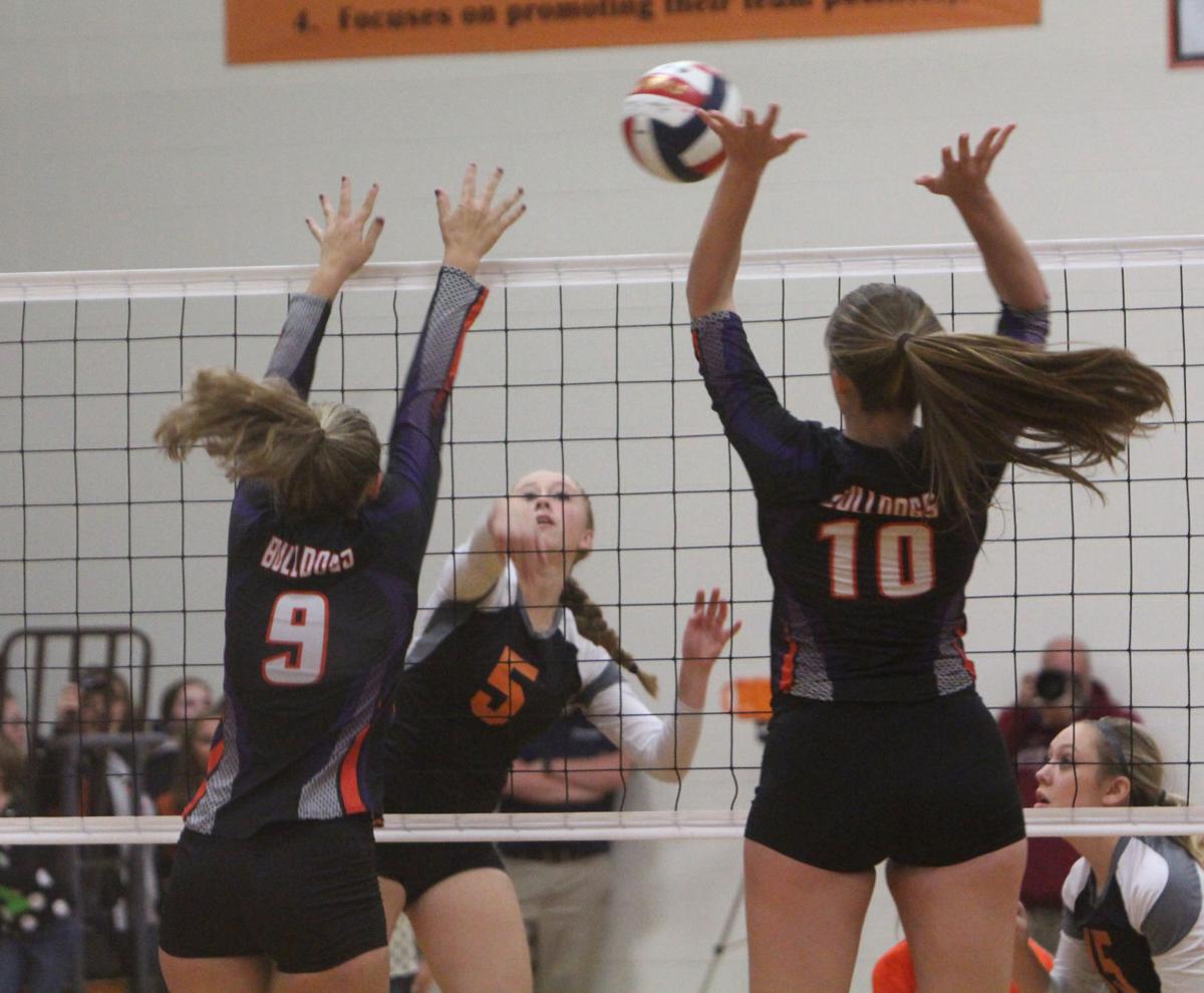 Bloomer volleyball at Heart O' North Conference quad