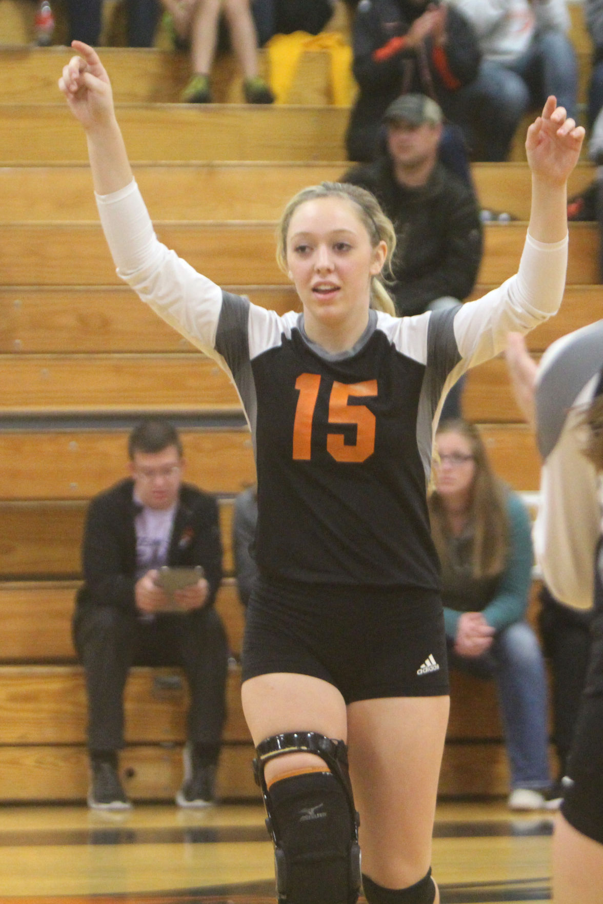 Bloomer volleyball at Heart O' North Conference quad