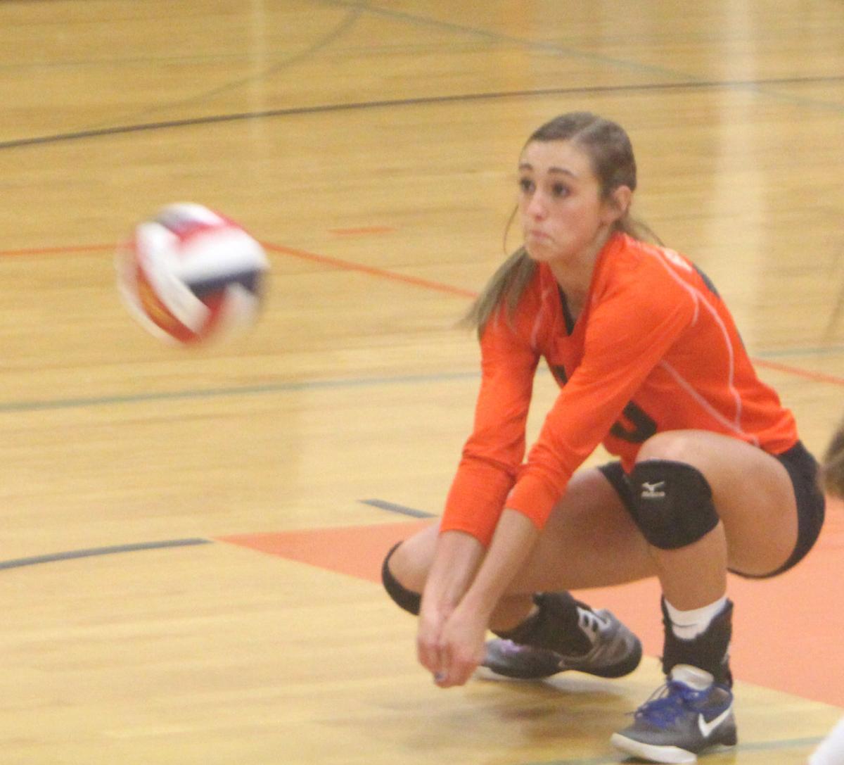 Bloomer volleyball at Heart O' North Conference quad
