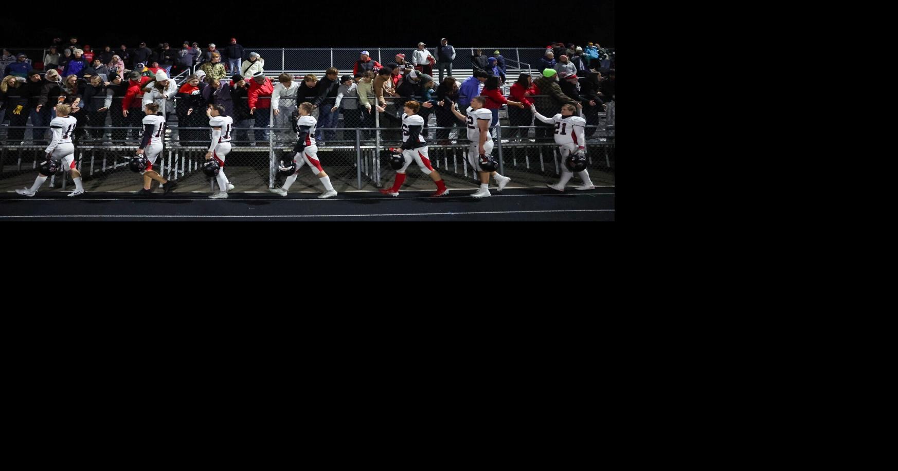 Wisconsin high school football playoff scores State semis