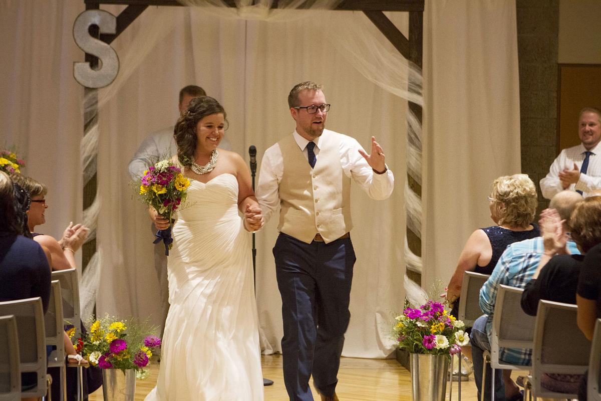  Wedding  Dress  Shops  Near  Menomonie Wi DACC