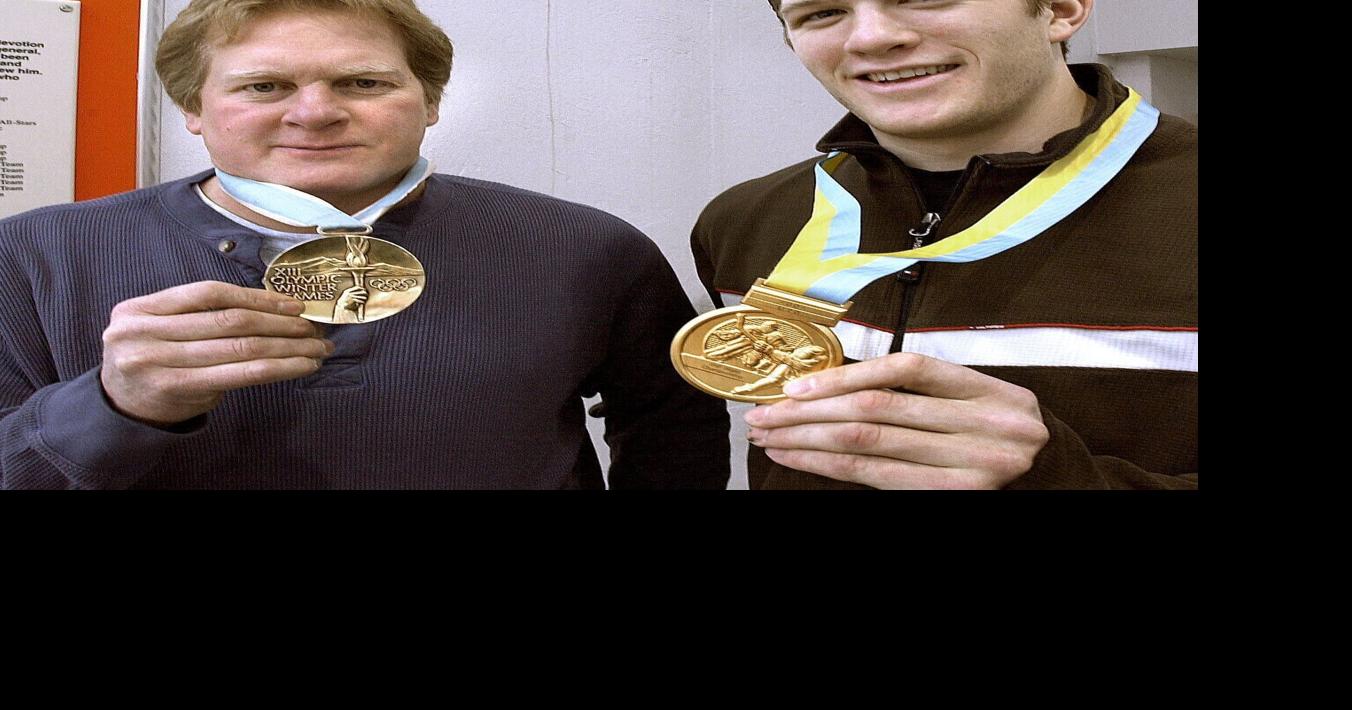 US Hockey Hall of Fame's Madison hat trick has shared ties: Bob Suter and the Capitols