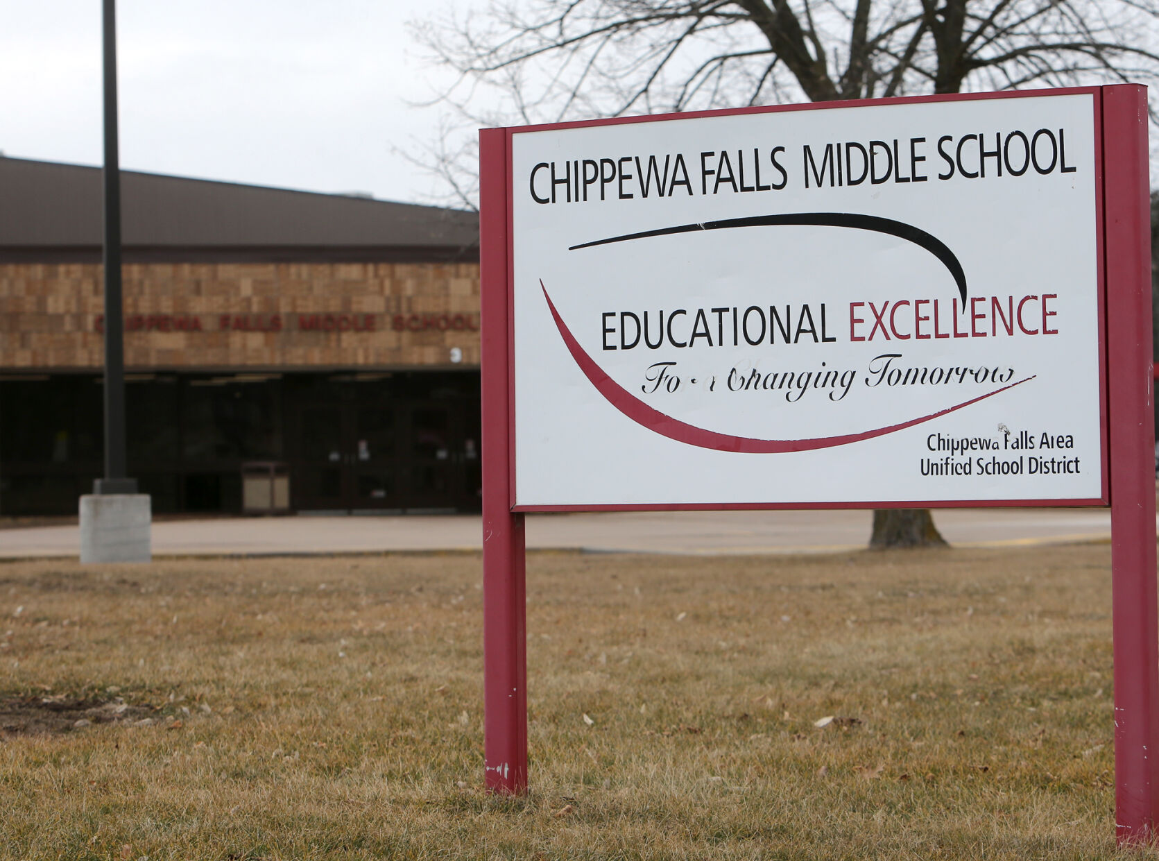 Parents learn of threat at Chippewa Falls Middle School