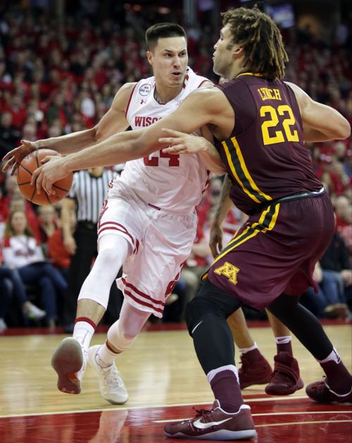 Badgers Men S Basketball Wisconsin Drops To No 24 In Latest Ap
