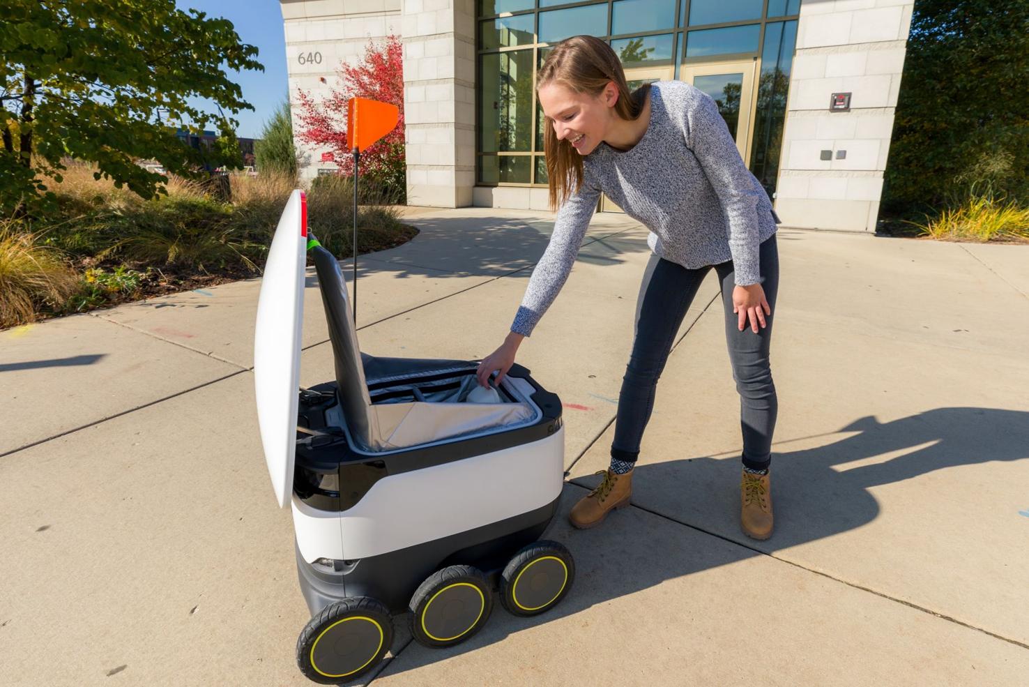 Robots deliver food — and relief — to UW students still on campus