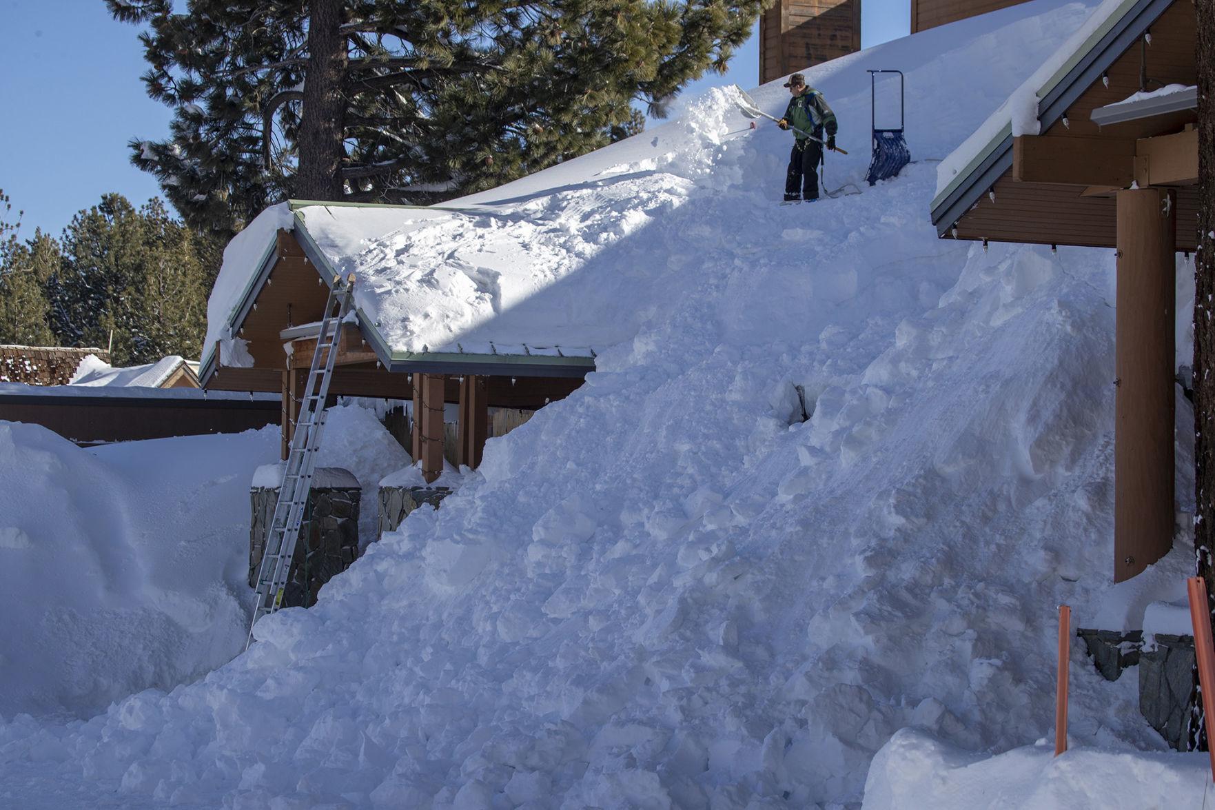 Photos of a 'Mammoth' snowfall California town gets hit with 10 feet