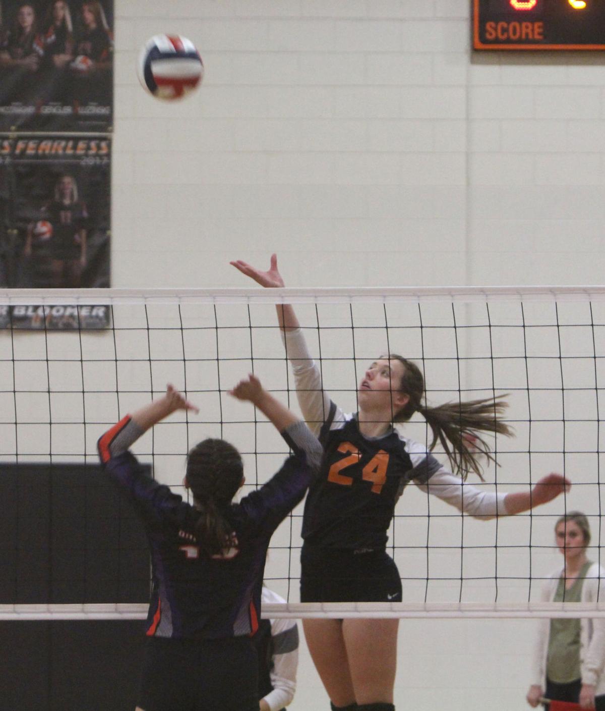 Bloomer volleyball at Heart O' North Conference quad