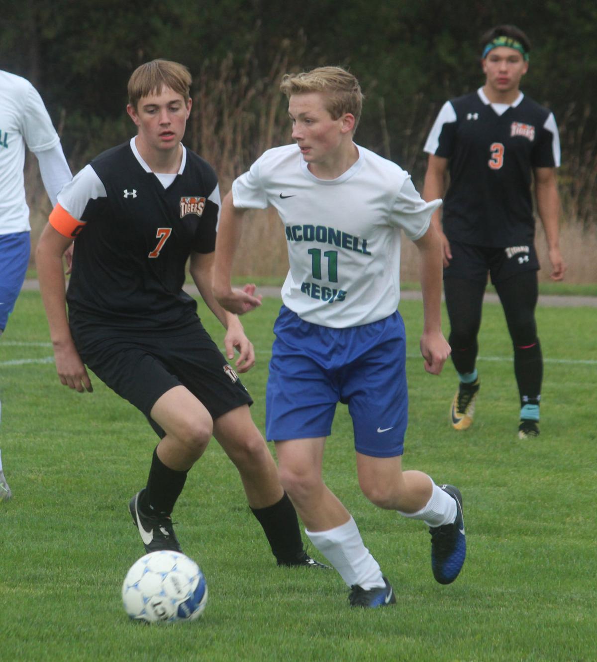 McDonell/Regis vs Black River Falls boys soccer 10-10-17