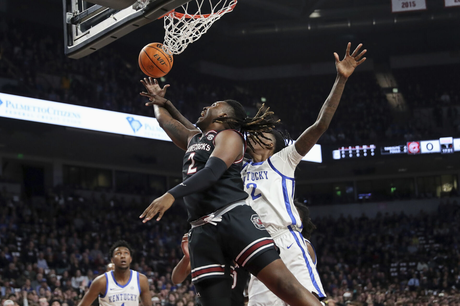 South Carolina pulls surprise over No. 6 Kentucky