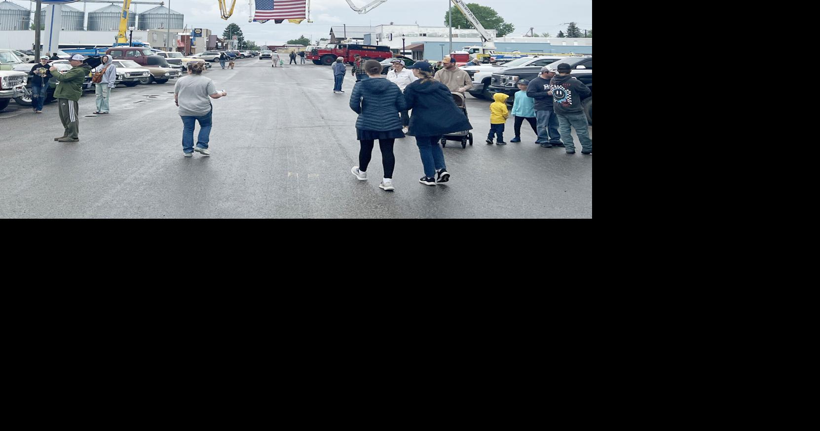 Rain doesn't dampen enthusiasm for annual car show