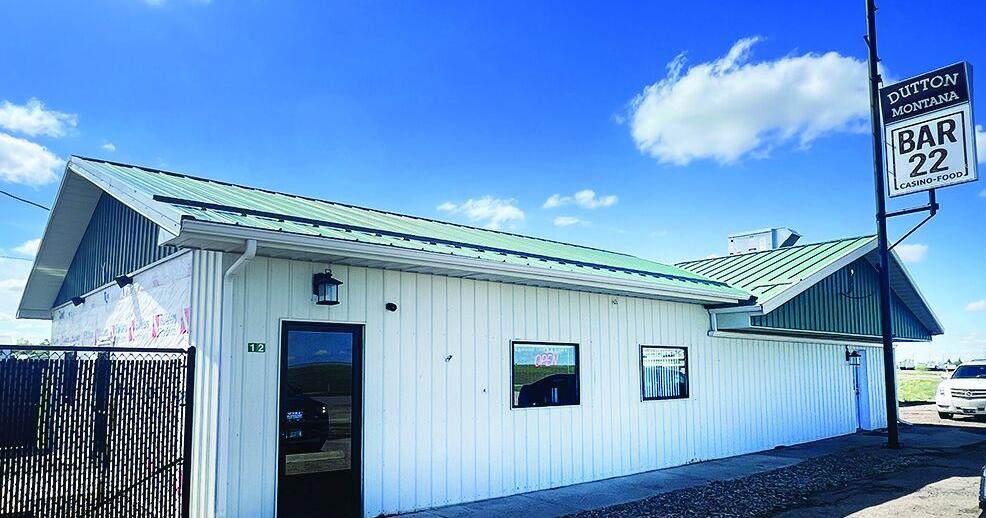 New social hot spot open in Dutton