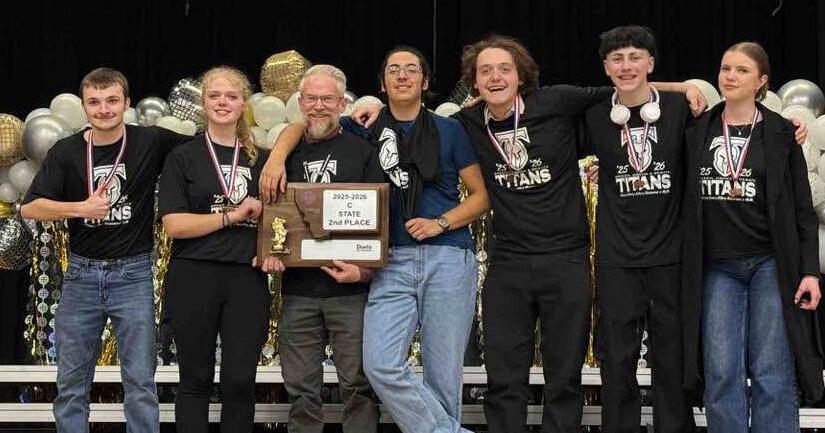 P-D/B speech and drama team takes second at state