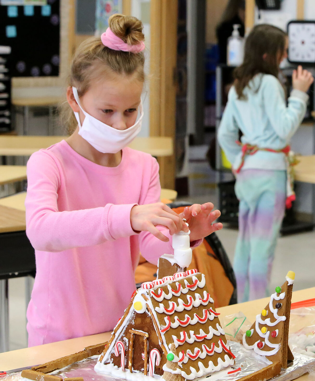 CES marks 40 years of making gingerbread houses - Vimarsana News